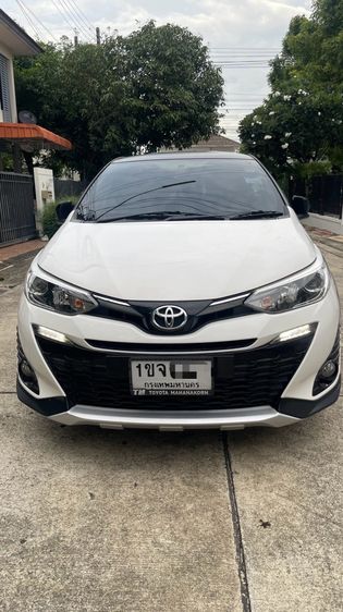 Toyota Yaris 2020 1.2 Sport Hatchback Sedan เบนซิน ไม่ติดแก๊ส เกียร์อัตโนมัติ ขาว