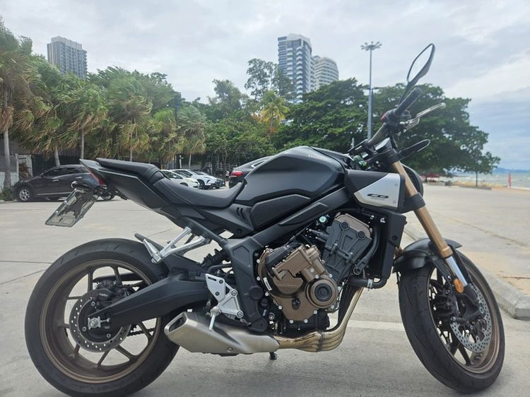 HONDA CB650R