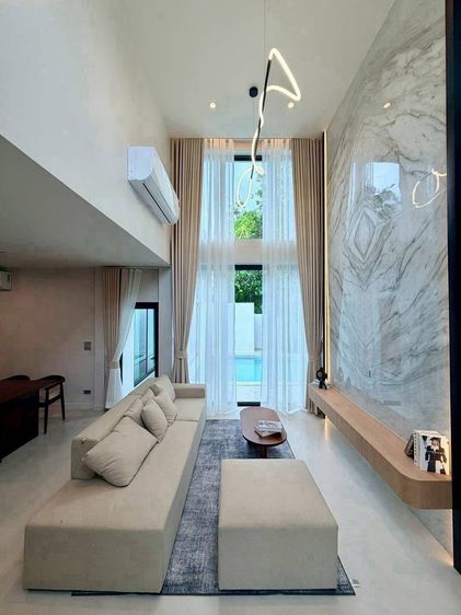 ตกแต่งครบ WANGTANN Pool Villa บ้านหรูพูลวิลล่า สง่างาม แต่เน้นความเรียบง่าย เงียบสงบ สะดวกสบาย ตกแต่งพร้อมเข้าอยู่ หางดง เชียงใหม่ รูปที่ 4