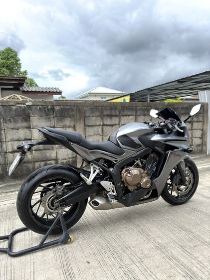 ขาย HONDA CBR 650F ปี2018 สภาพสวยมากเดิมๆ รถมือเดียว รูปที่ 6