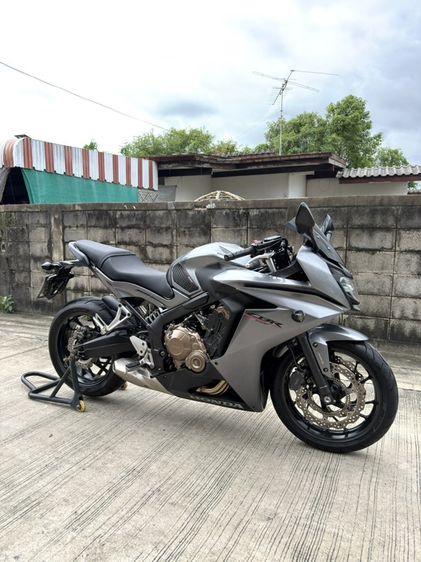 ขาย HONDA CBR 650F ปี2018 สภาพสวยมากเดิมๆ รถมือเดียว รูปที่ 2