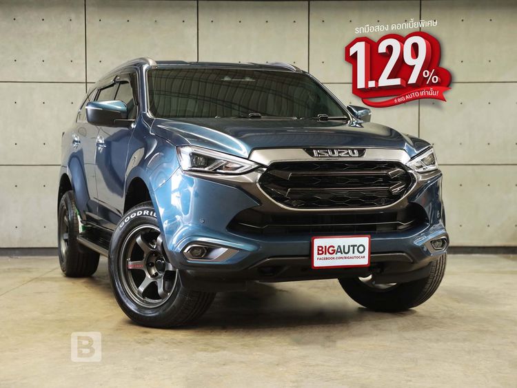 รถ Isuzu MU-X 3.0 Ultimate AT 4WD สี น้ำเงิน
