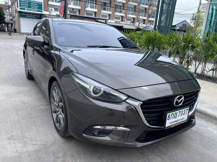 Mazda Mazda3 2019 2.0 S Sedan เบนซิน เกียร์อัตโนมัติ น้ำตาล รูปที่ 2