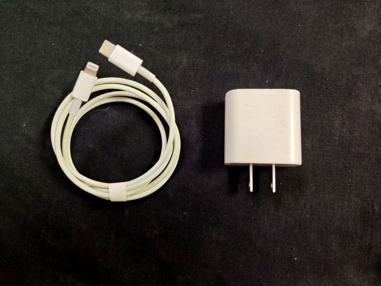 ขายหัวชาร์จ + สายชาร์จ iphone