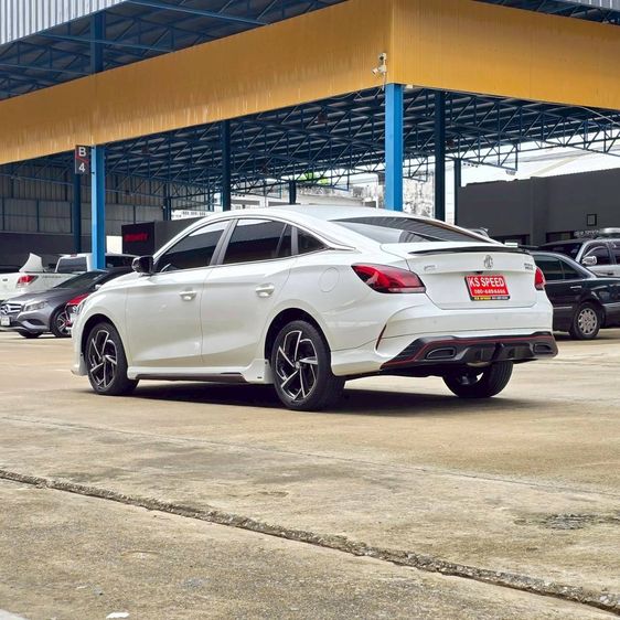 MG MG5 2022 1.5 X Sedan เบนซิน ไม่ติดแก๊ส เกียร์อัตโนมัติ ขาว รูปที่ 4