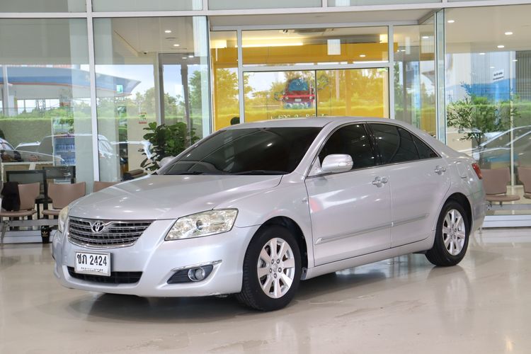 รถ Toyota Camry 2.0 G สี เทา