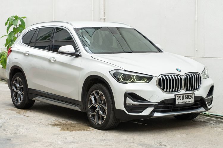 BMW X1 2022 2.0 sDrive20d xLine Utility-car ดีเซล ไม่ติดแก๊ส เกียร์อัตโนมัติ ขาว