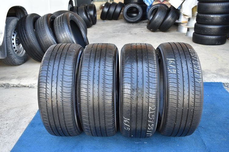 ยางมือ2 Yokohama รุ่นe70 ขนาด 215-55r 17 เป็นปี 22 มี 4เส้น