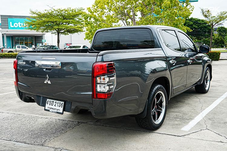 Mitsubishi Triton 2019 2.5 GLX Pickup ดีเซล ไม่ติดแก๊ส เกียร์ธรรมดา เทา รูปที่ 4