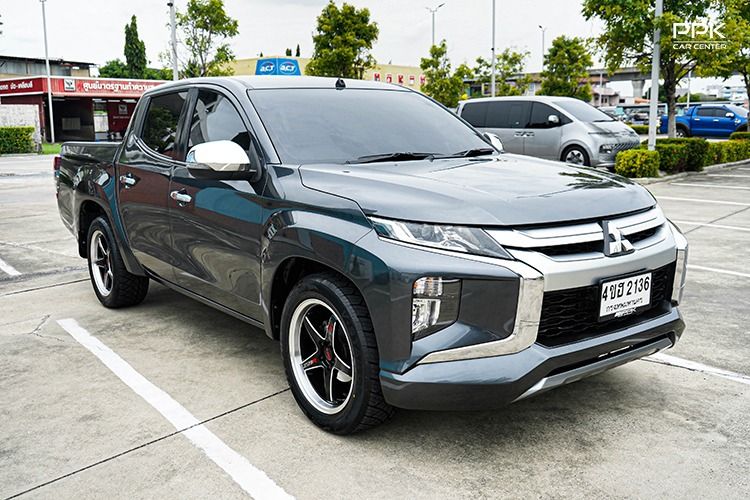 Mitsubishi Triton 2019 2.5 GLX Pickup ดีเซล ไม่ติดแก๊ส เกียร์ธรรมดา เทา รูปที่ 3
