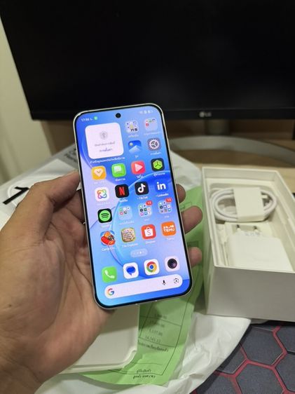Oppo Reno 16 5G 256GB สวยใสเหมือนได้มือ 1 กล้องสวย เล่นเกมลื่น สอบถามได้ครับ รูปที่ 3