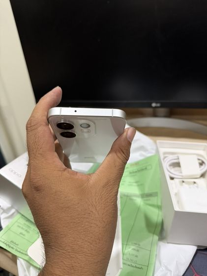 Oppo Reno 16 5G 256GB สวยใสเหมือนได้มือ 1 กล้องสวย เล่นเกมลื่น สอบถามได้ครับ รูปที่ 7
