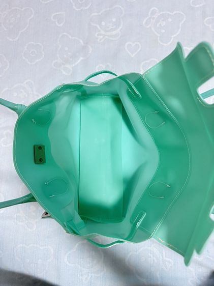 กระเป๋าถือ JELLY BAG พร้อม LABUBU รูปที่ 6