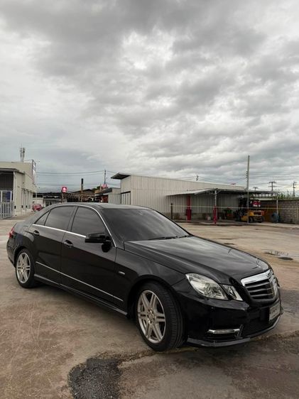 รถ Mercedes-Benz E-Class E250 CGI AMG สี ดำ