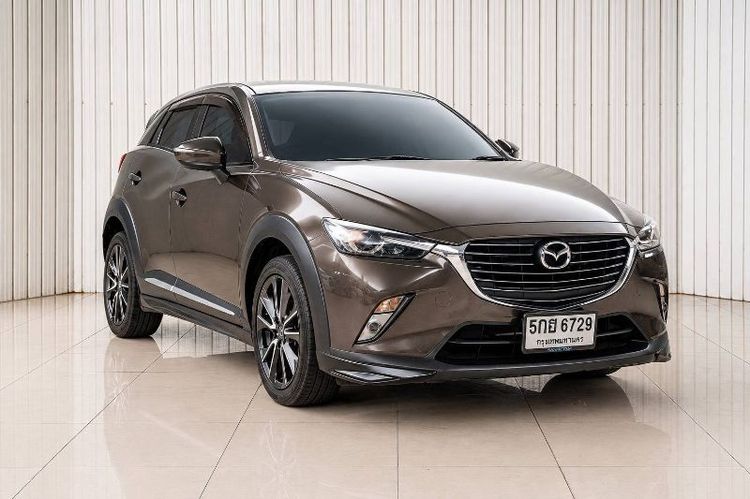 รถ Mazda CX-3 2.0 SP สี น้ำตาล