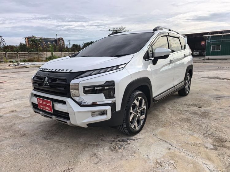 รถ Mitsubishi Xpander 1.5 Cross สี ขาว
