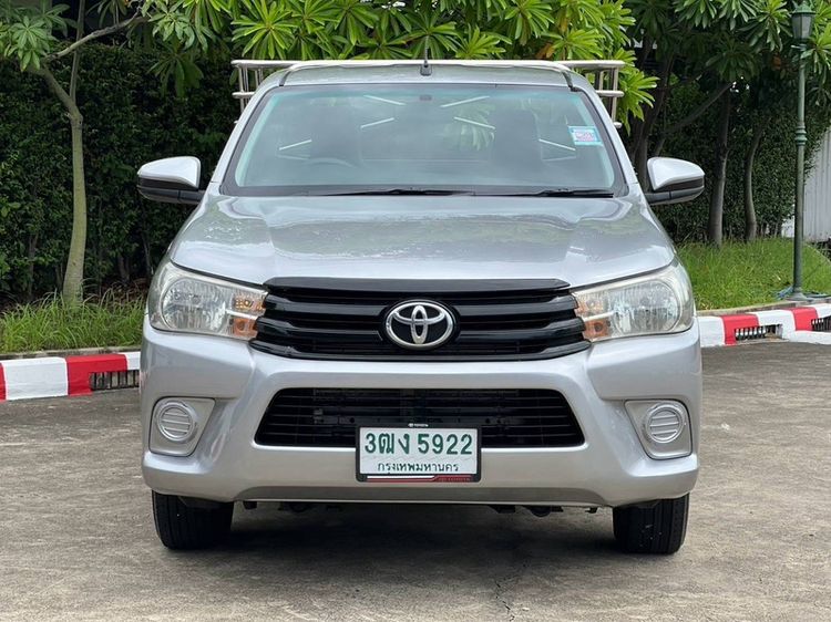 รถ Toyota Hilux Revo 2.4 J สี เทา