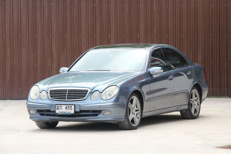 รถ Mercedes-Benz E-Class E200 สี เทา