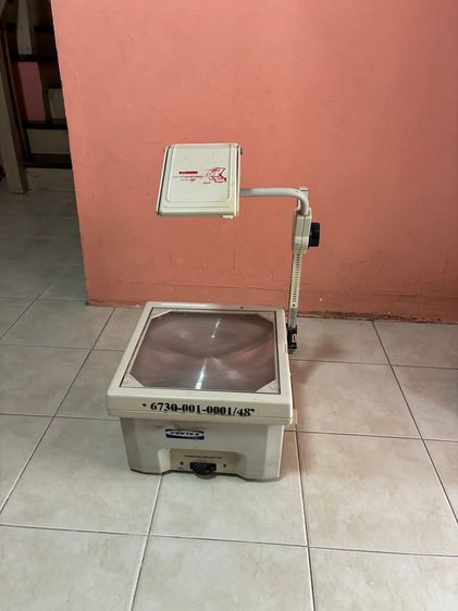 เครื่องฉายแผ่นใส (overhead projector) รูปที่ 2