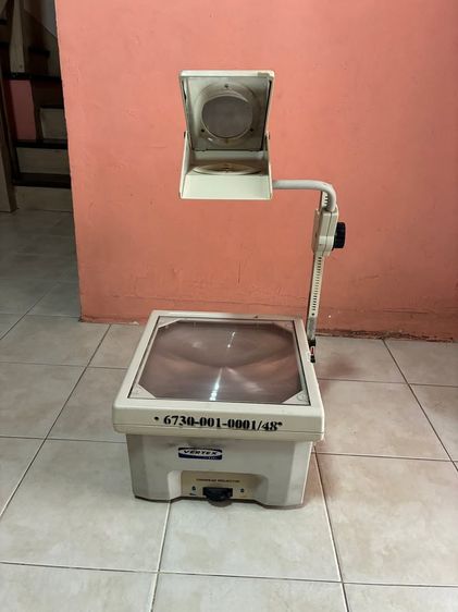 เครื่องฉายแผ่นใส (overhead projector) รูปที่ 4