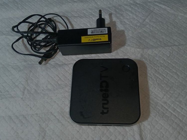 กล่องรับสัญญาณดิจิตอลทีวี และแอนดรอยด์ กล่อง TrueID TV Box Gen 2 ปลดล็อคแล้วใช้งานได้ทุกเครือข่าย ไม่มีปลายทาง ให้สิทธิคนที่โอนก่อนถึงจะเก็บให้นะคะ
