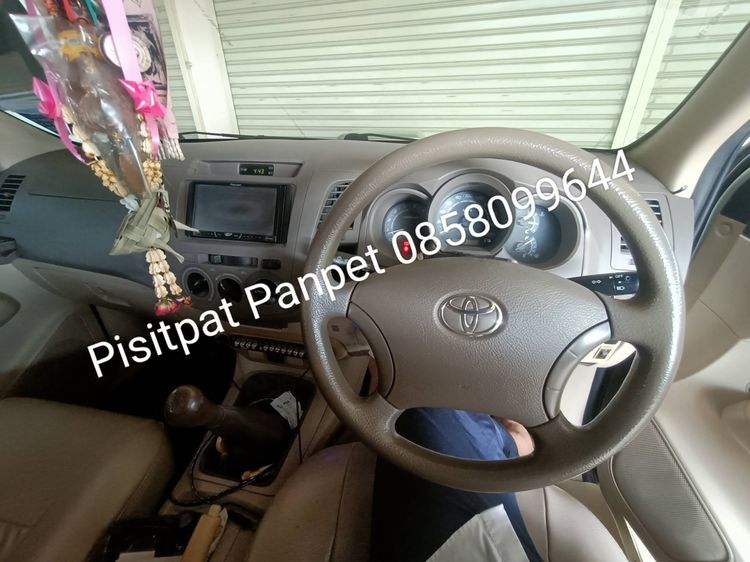 Toyota Hilux Vigo 2005 2.5 G Pickup ดีเซล เกียร์ธรรมดา บรอนซ์เงิน