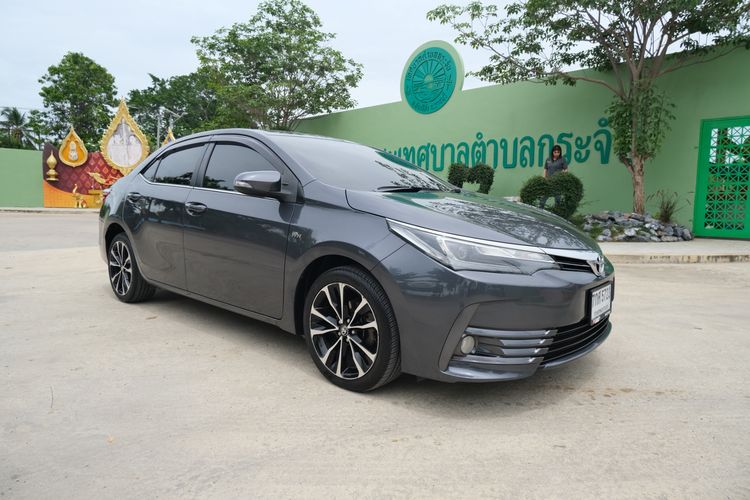 Toyota Altis 2018 1.8 S Sedan เบนซิน ไม่ติดแก๊ส เกียร์อัตโนมัติ เทา
