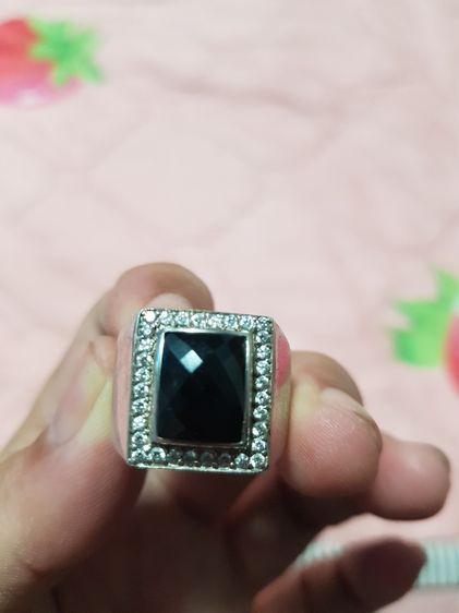 แหวนเงินแท้ หัวนิล ( ซื้อจาก กาญจนบุรี 2500 ) ขาย 800 บาท