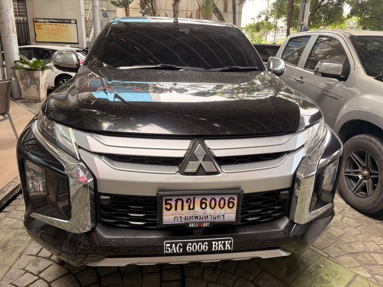 Mitsubishi Triton 2019 2.4 GT Premium 4WD Pickup ดีเซล ไม่ติดแก๊ส เกียร์อัตโนมัติ ดำ รูปที่ 2