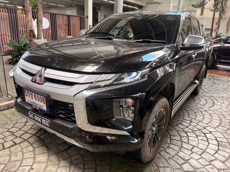 Mitsubishi Triton 2019 2.4 GT Premium 4WD Pickup ดีเซล ไม่ติดแก๊ส เกียร์อัตโนมัติ ดำ รูปที่ 3