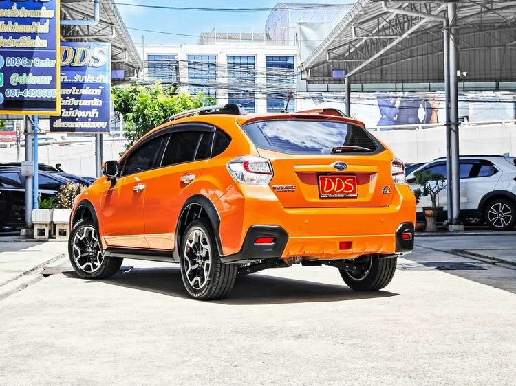 Subaru XV 2018 2.0 XV 4WD Sedan เบนซิน เกียร์อัตโนมัติ ส้ม รูปที่ 3