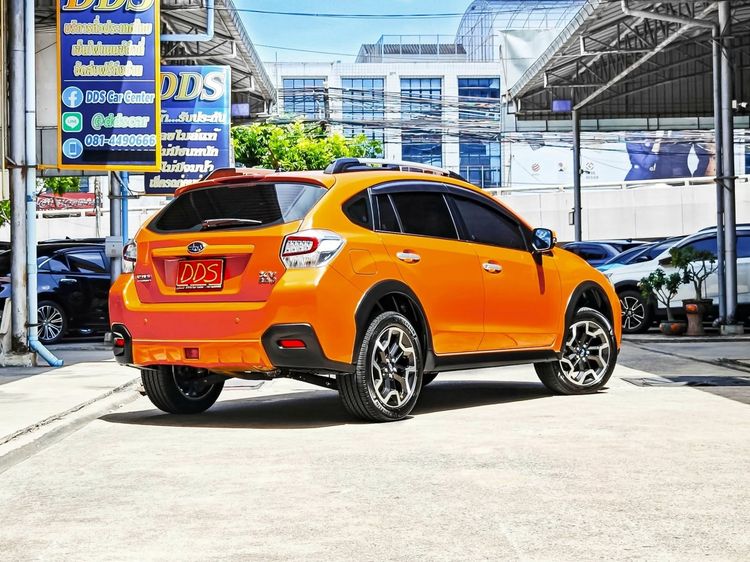 Subaru XV 2018 2.0 XV 4WD Sedan เบนซิน เกียร์อัตโนมัติ ส้ม รูปที่ 2