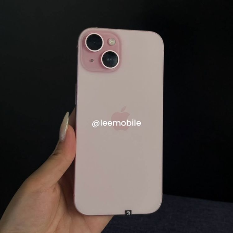 iPhone 15 