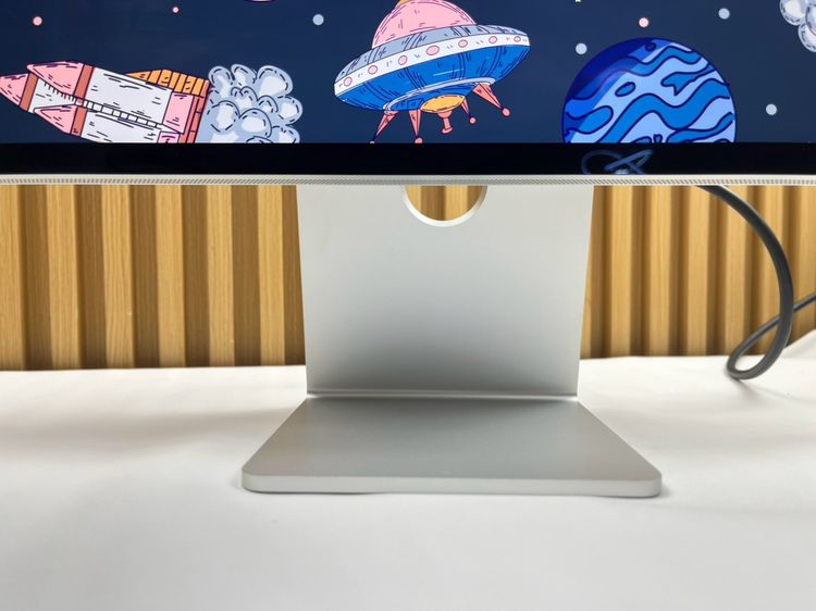 Studio Display 27-inch Retina 5K Stand Glass • 64135 รูปที่ 4