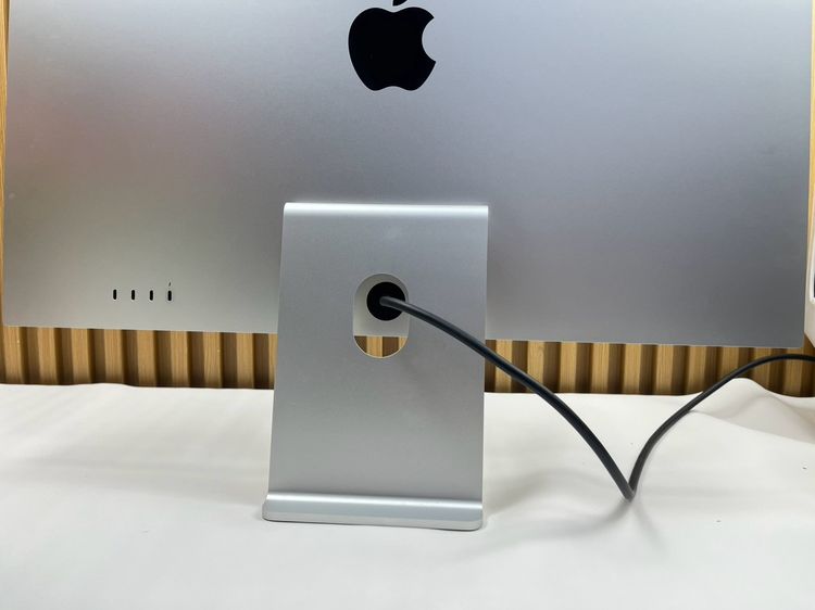 Studio Display 27-inch Retina 5K Stand Glass • 64135 รูปที่ 7