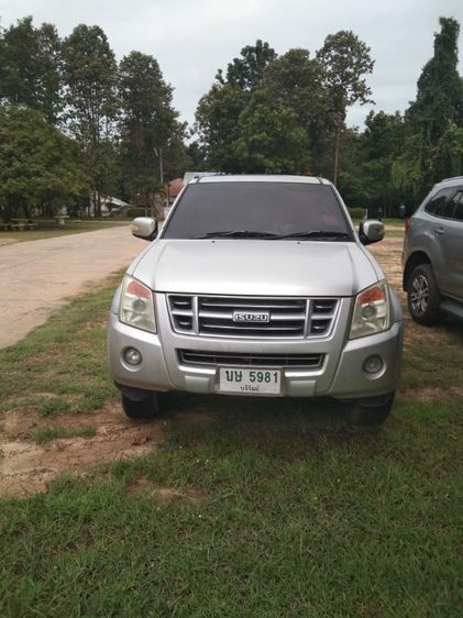 Isuzu D-MAX 2007 2.5 Hi-Lander Pickup ดีเซล เกียร์ธรรมดา บรอนซ์เงิน