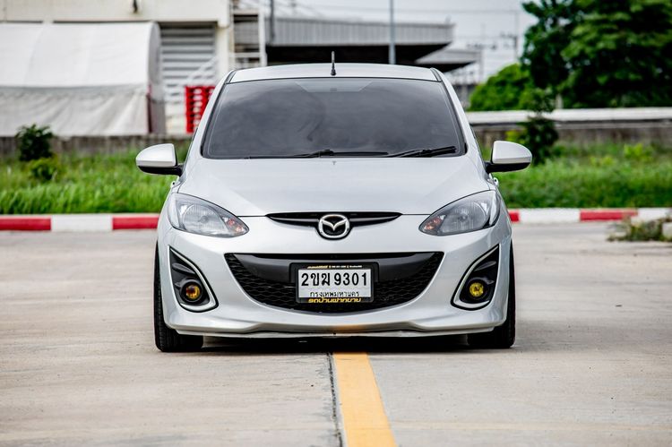 Mazda Mazda 2 2011 1.5 Spirit Sports Sedan เบนซิน เกียร์อัตโนมัติ เทา รูปที่ 2