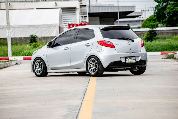 Mazda Mazda 2 2011 1.5 Spirit Sports Sedan เบนซิน เกียร์อัตโนมัติ เทา รูปที่ 4