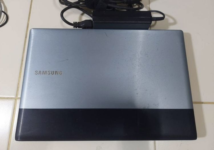 SAMSUNG RV418Ram4hdd500สวยมือสองใช้งาน ปกติลื่นๆแบตดีเก็บไฟคีย์บอร์ดทัชแพดดีกล้องวายฟายปกติ