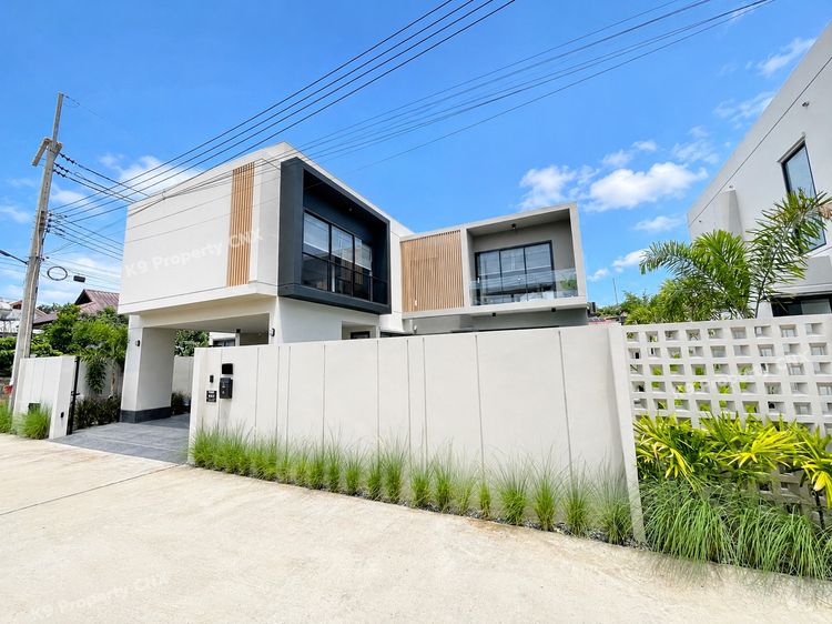 Modern Pool Villa สร้างใหม่ ในกาดฝรั่งหางดง จ.เชียงใหม่ บ้านเชียงใหม่