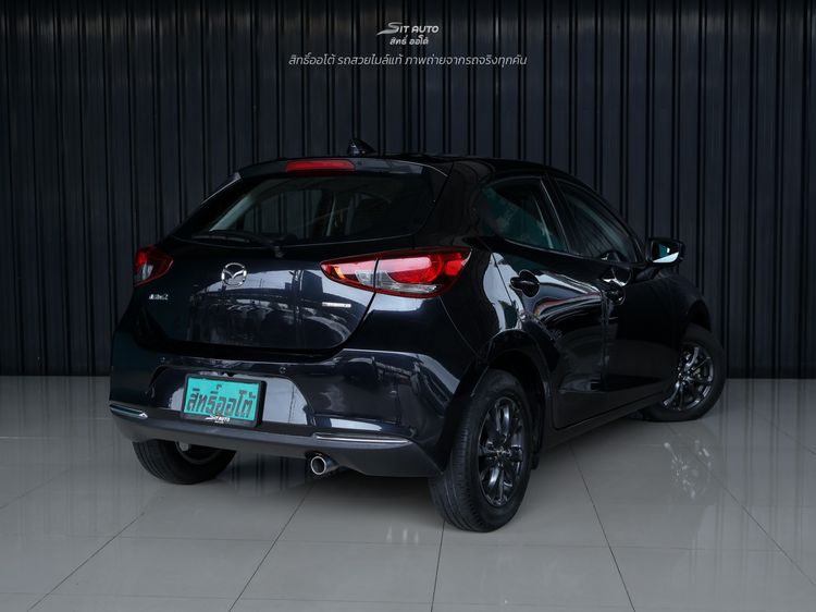 Mazda Mazda 2 2021 1.3 Skyactiv-G S Sports Sedan เบนซิน ไม่ติดแก๊ส เกียร์อัตโนมัติ ดำ รูปที่ 4