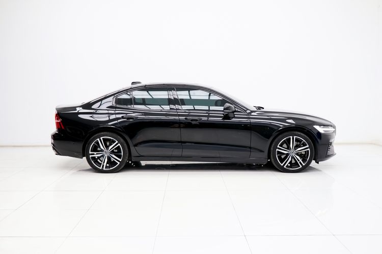 Volvo S60 2021 2.0 T8 R-Design 4WD Sedan ปลั๊กอินไฮบริด (PHEV) ไม่ติดแก๊ส เกียร์อัตโนมัติ ดำ รูปที่ 3