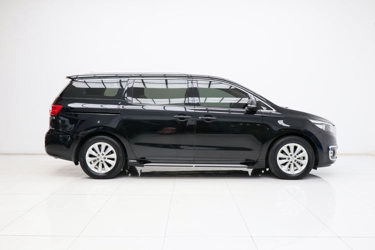 Kia Grand Carnival 2017 2.2 EX Van ดีเซล ไม่ติดแก๊ส เกียร์อัตโนมัติ ดำ รูปที่ 3