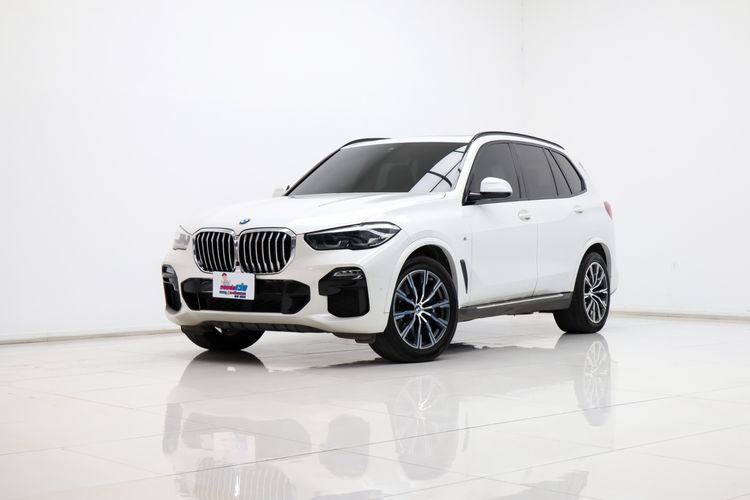 รถ BMW X5 3.0 xDrive30d M Sport 4WD สี ขาว