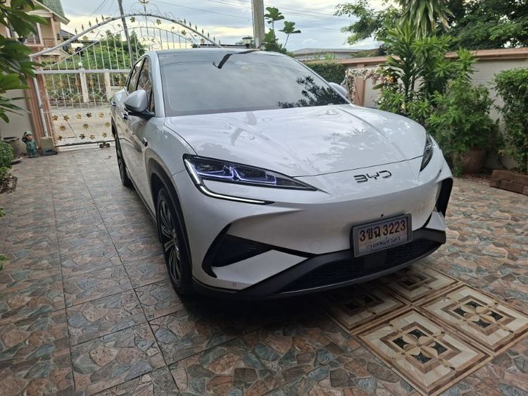 BYD Sealion 7 2025 Premium Utility-car ไฟฟ้า เกียร์อัตโนมัติ ขาว รูปที่ 4
