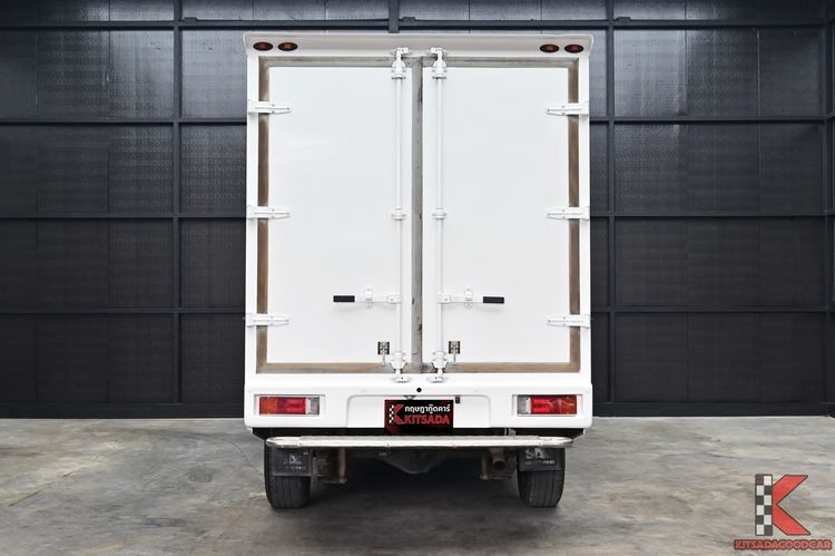 Toyota Hilux Revo 2021 2.4 Entry Pickup ดีเซล ไม่ติดแก๊ส เกียร์ธรรมดา ขาว รูปที่ 4