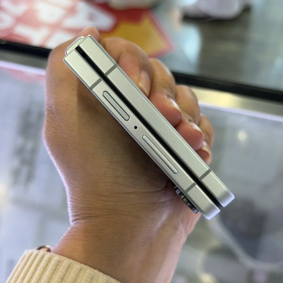 Samsung Z Flip7 512GB สีเขียว เครื่องศูนย์ สภาพสวยมากๆ จอ6.9นิ้ว แรม12รอม512 กล้อง50ล้าน(2ตัว)❤️❤️ รูปที่ 10