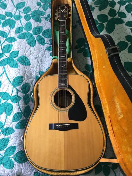 กีต้าร์โปร่ง YAMAHA FG - 735