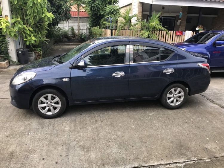 รถ Nissan Almera 1.2 E Sportech สี น้ำเงิน