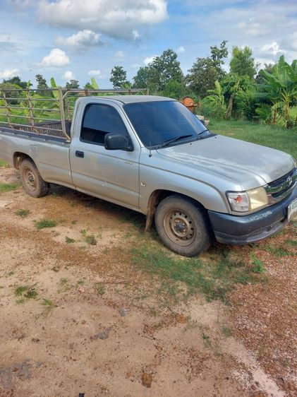 รถ Toyota Hilux Tiger D4D รุ่นย่อยอื่นๆ สี บรอนซ์เงิน